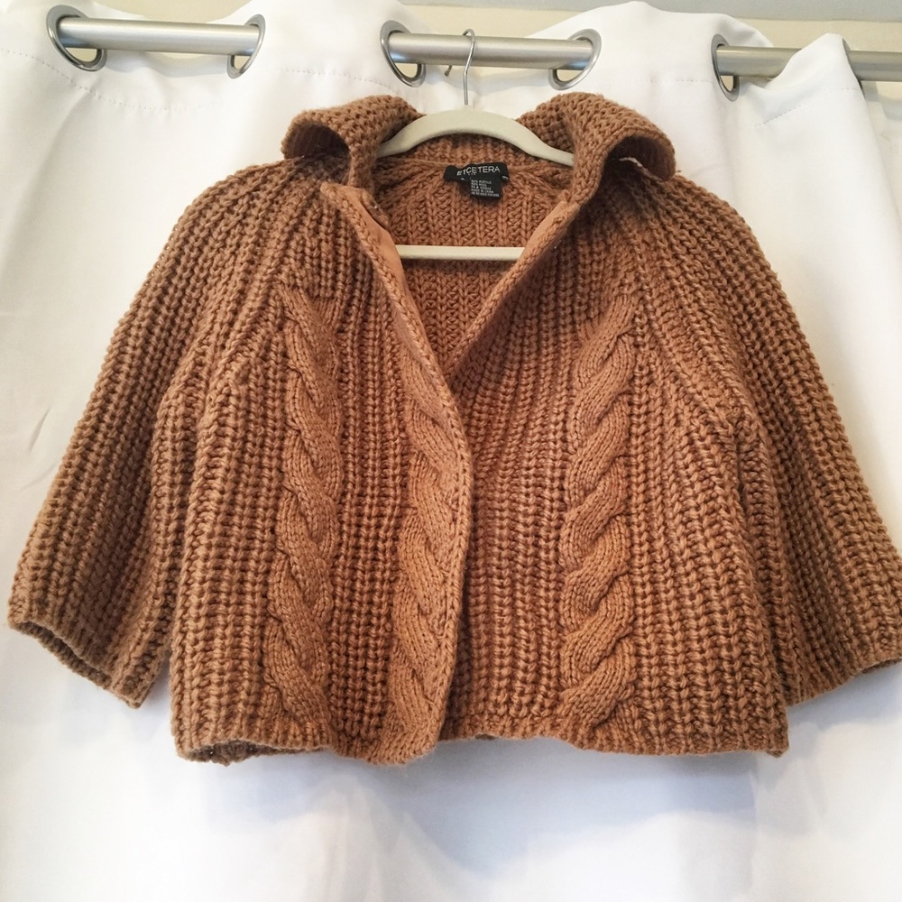Vintage style cable knit cropped sweater.